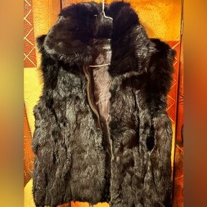 Surell Black Plush Faux Fur Vest with Collar